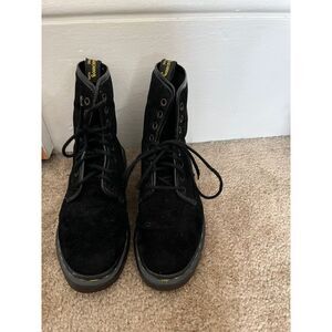 Dr. Martens combat boots 7 Black England Velvet British Punk Alternative Grunge